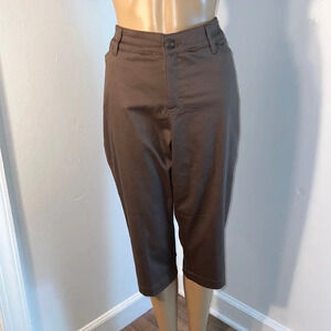 St. John’s Bay, 12 brown sateen finish 4 pocket Capri. Button zip front closure